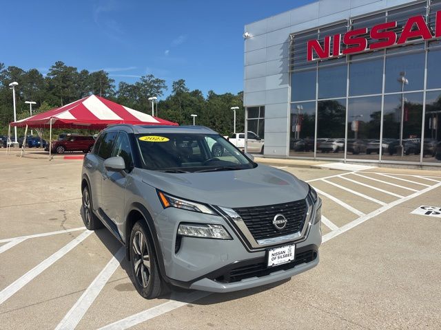 2023 Nissan Rogue SL FWD's photo