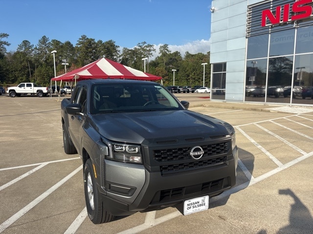 2026 Nissan Frontier S's photo