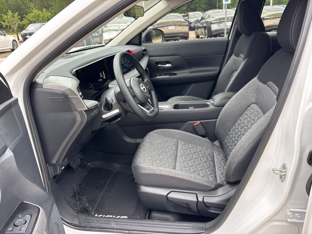 2026 Nissan Kicks 2.0 SV's photo