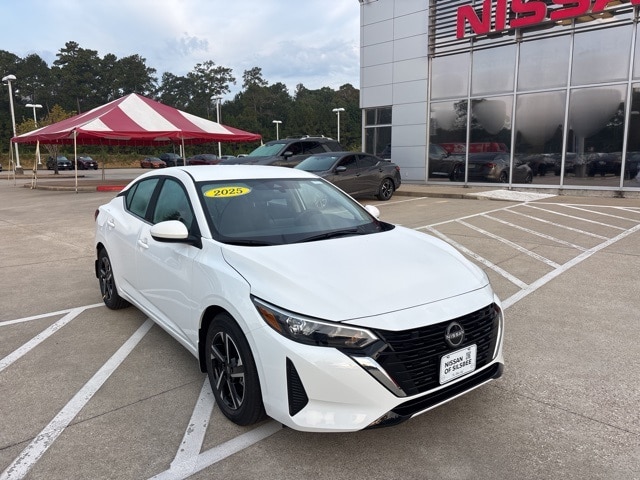 2025 Nissan Sentra SV's photo