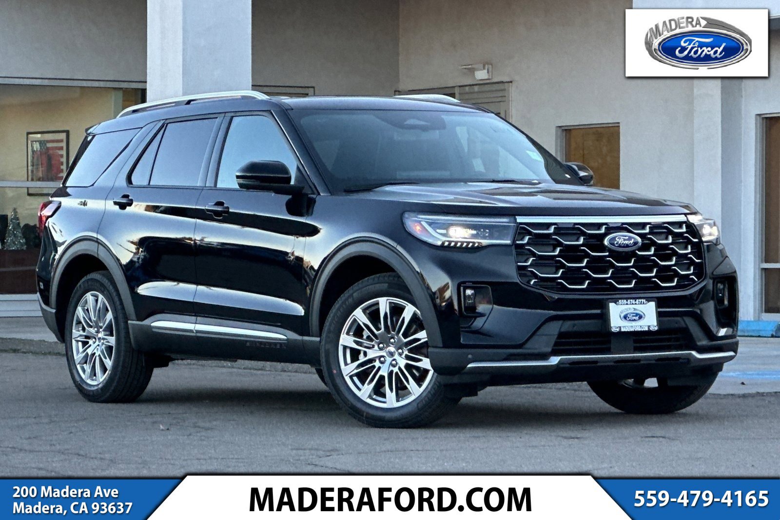 2026 Ford Explorer Platinum's photo