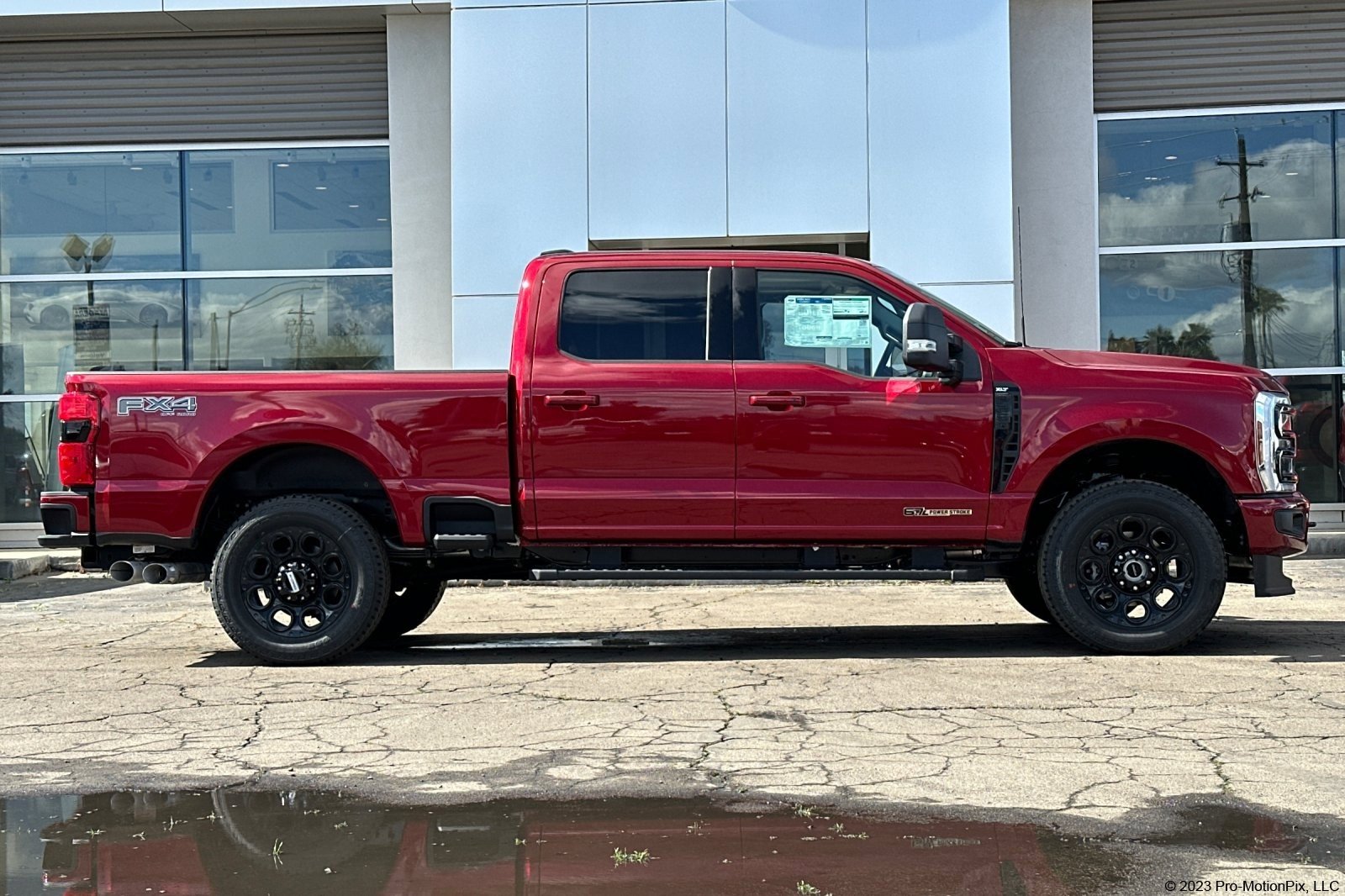 2025 Ford F-250 XLT photo 4