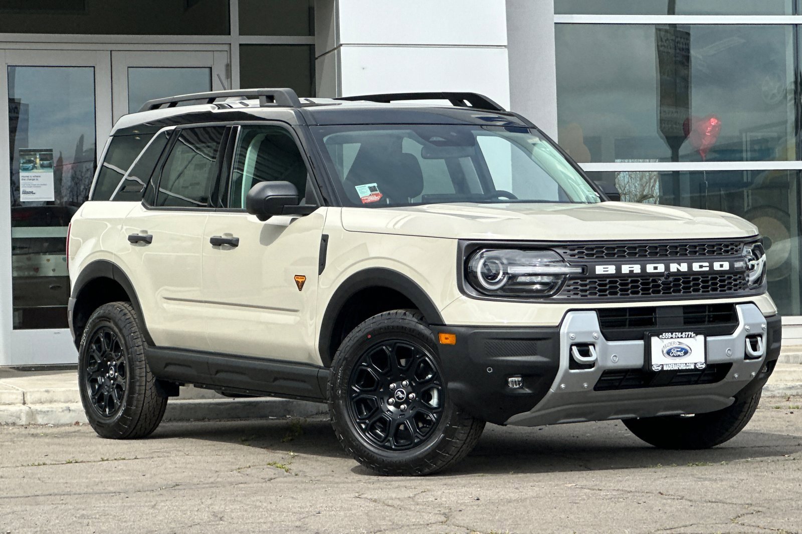 2025 Ford Bronco Sport Badlands photo 2