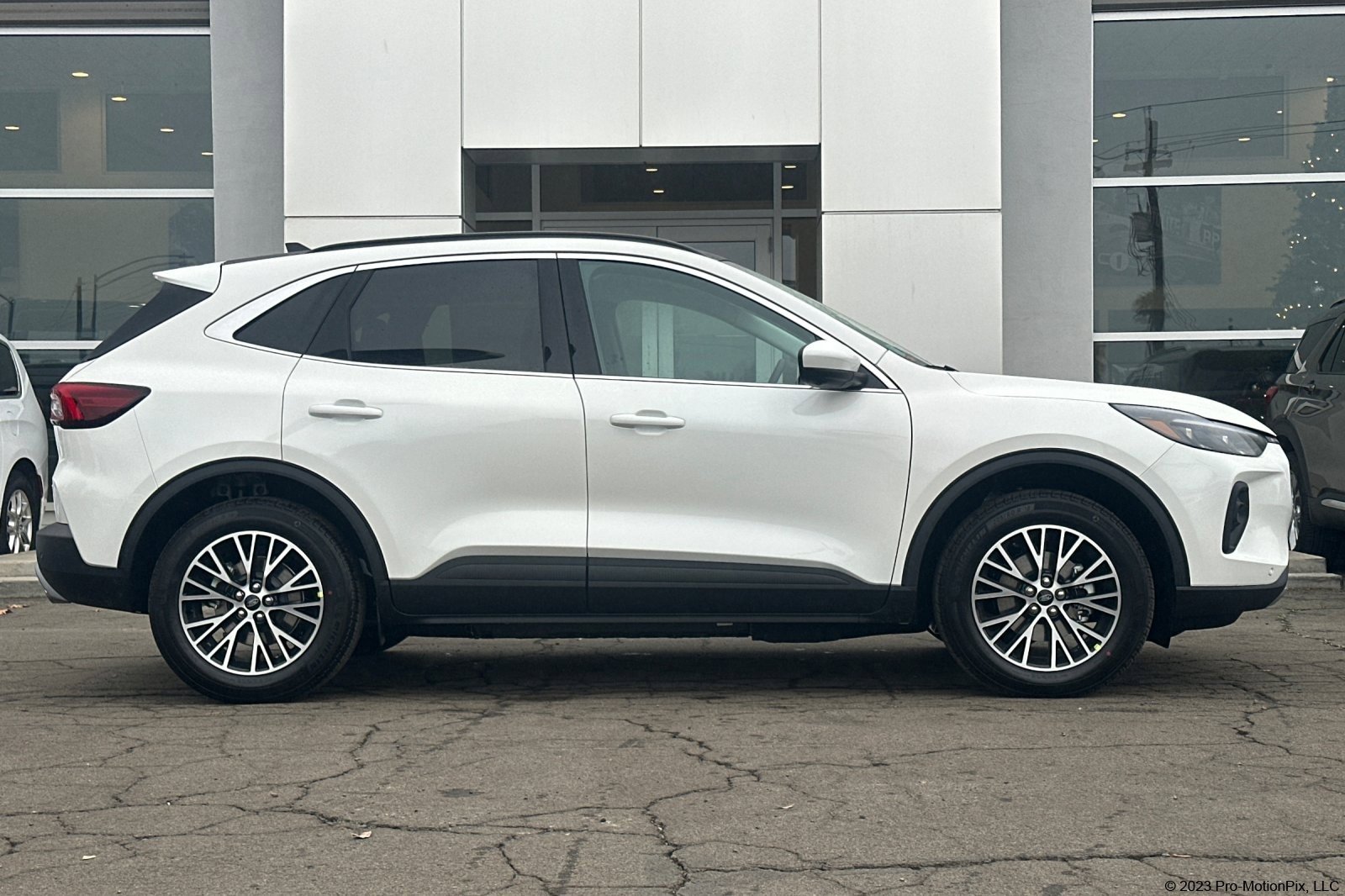 2025 Ford Escape photo 4