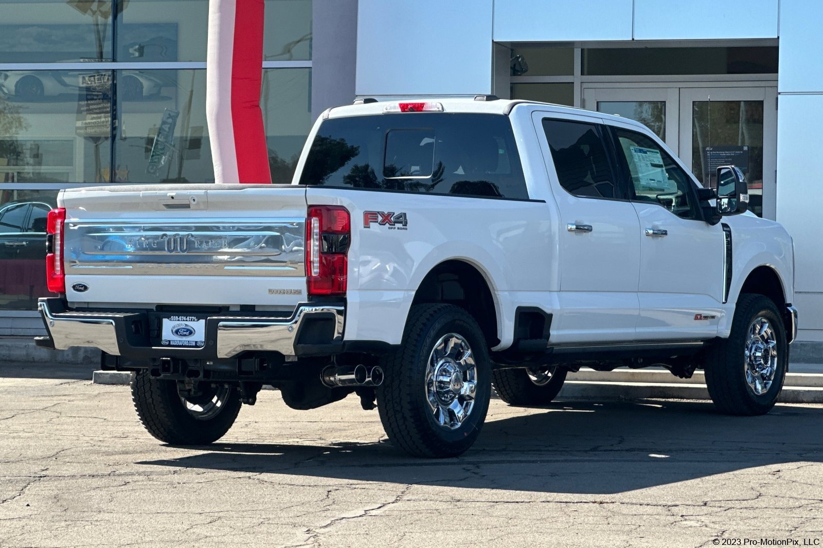 2025 Ford F-350 King Ranch photo 4