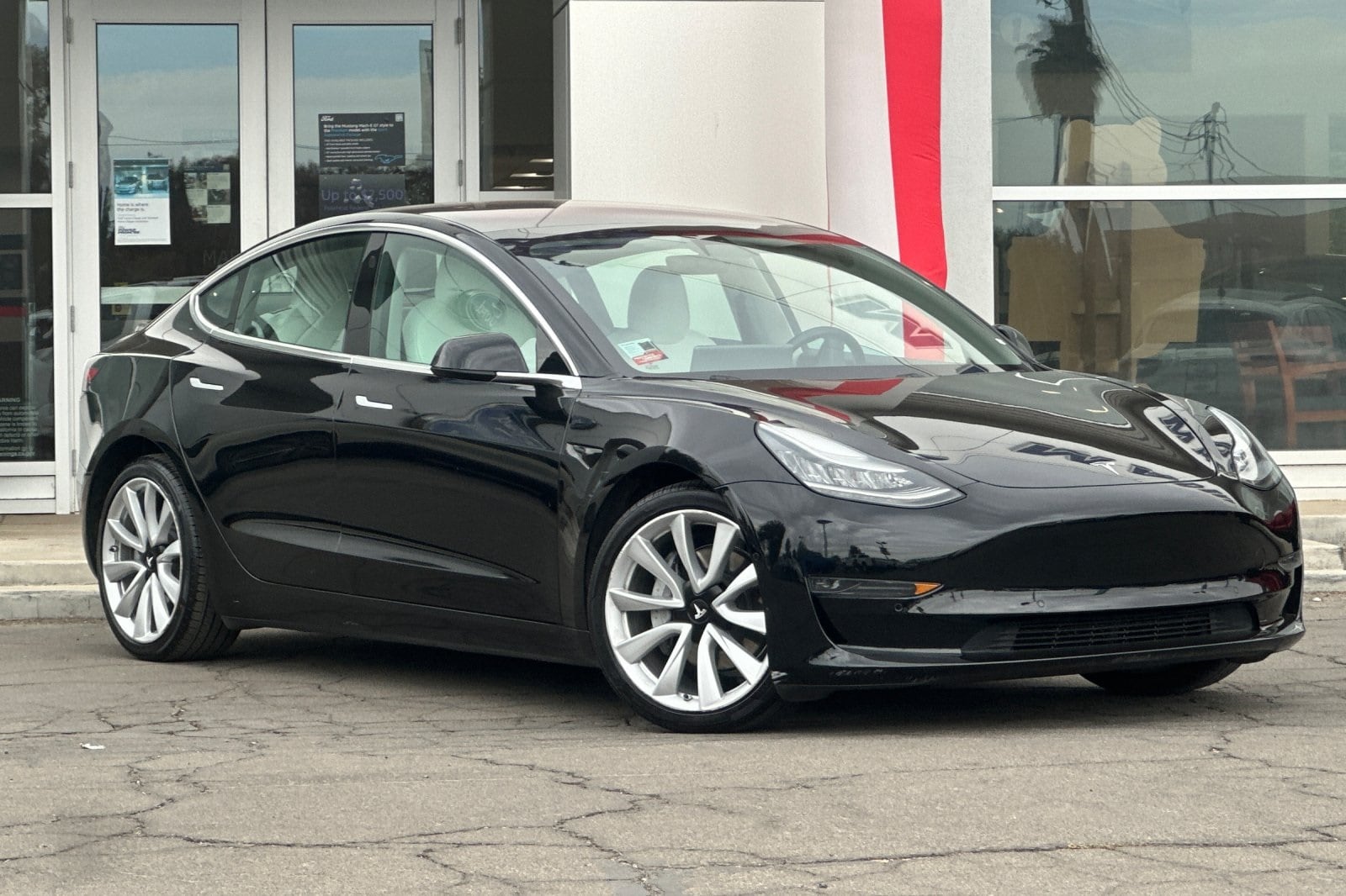 Used 2018 Tesla Model 3 Long Range Dual Motor with VIN 5YJ3E1EB3JF135037 for sale in Madera, CA