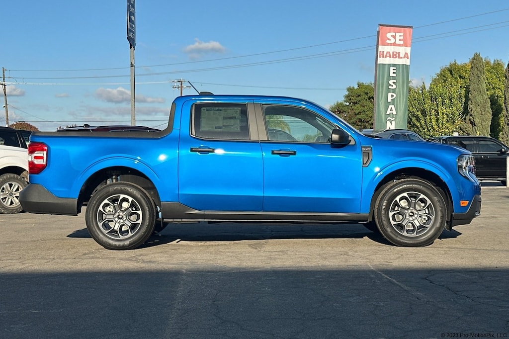 New 2025 Ford Maverick XLT XLT FWD SuperCrew