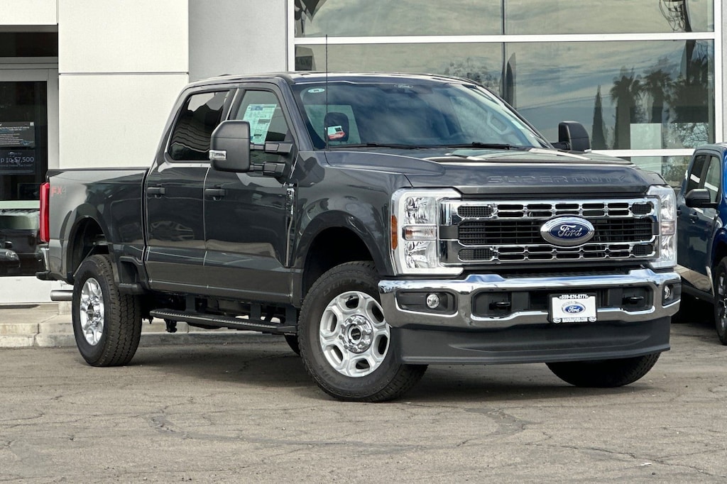 New 2026 Ford Super Duty F-250 SRW XLT XLT 4WD Crew Cab 6.75 Box