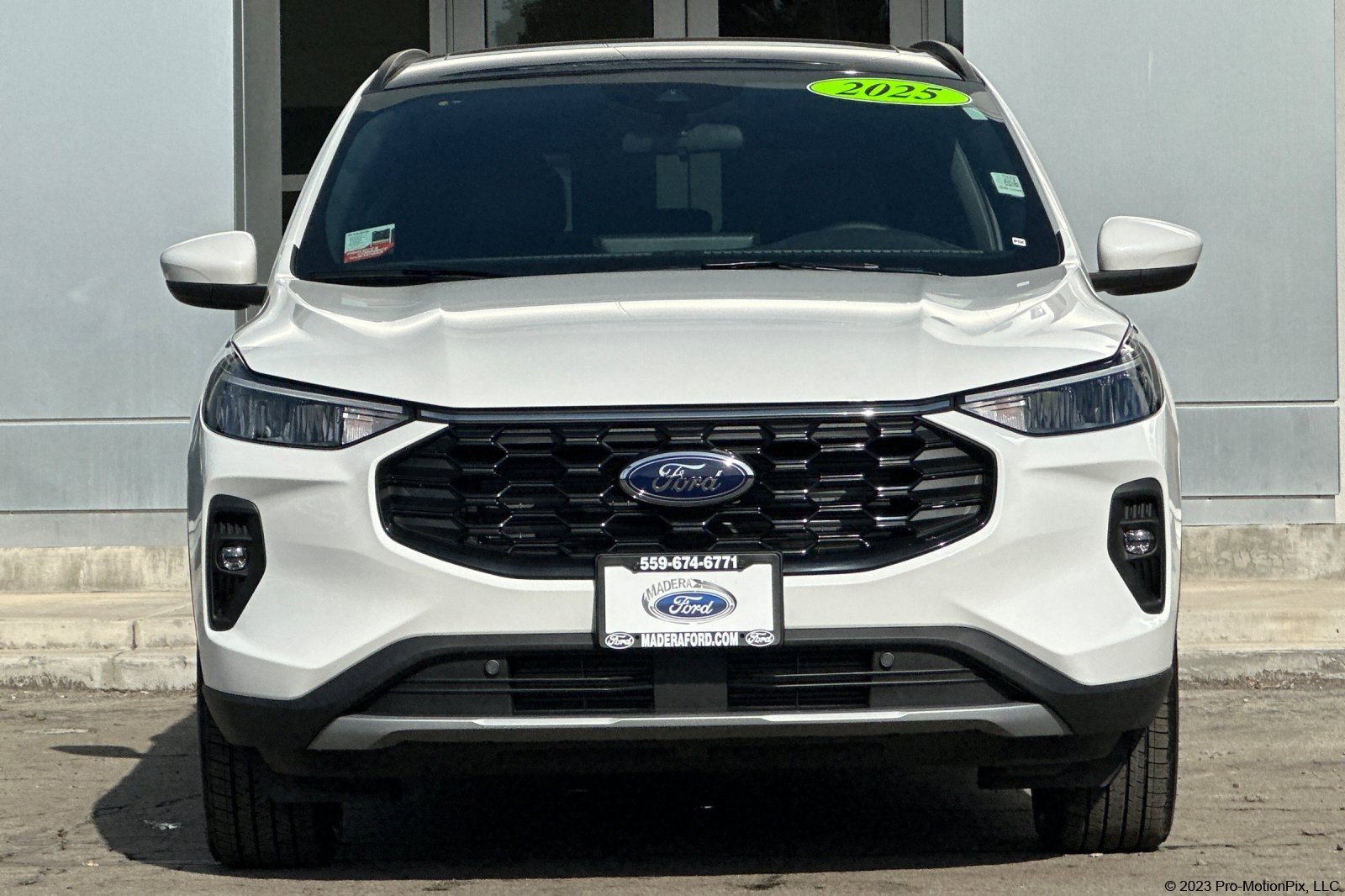 2025 Ford Escape ST-Line Select photo 3