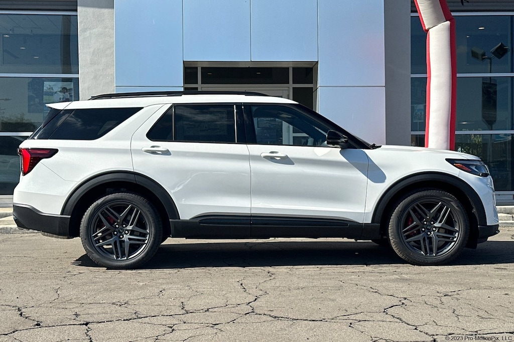 New 2025 Ford Explorer ST ST 4WD
