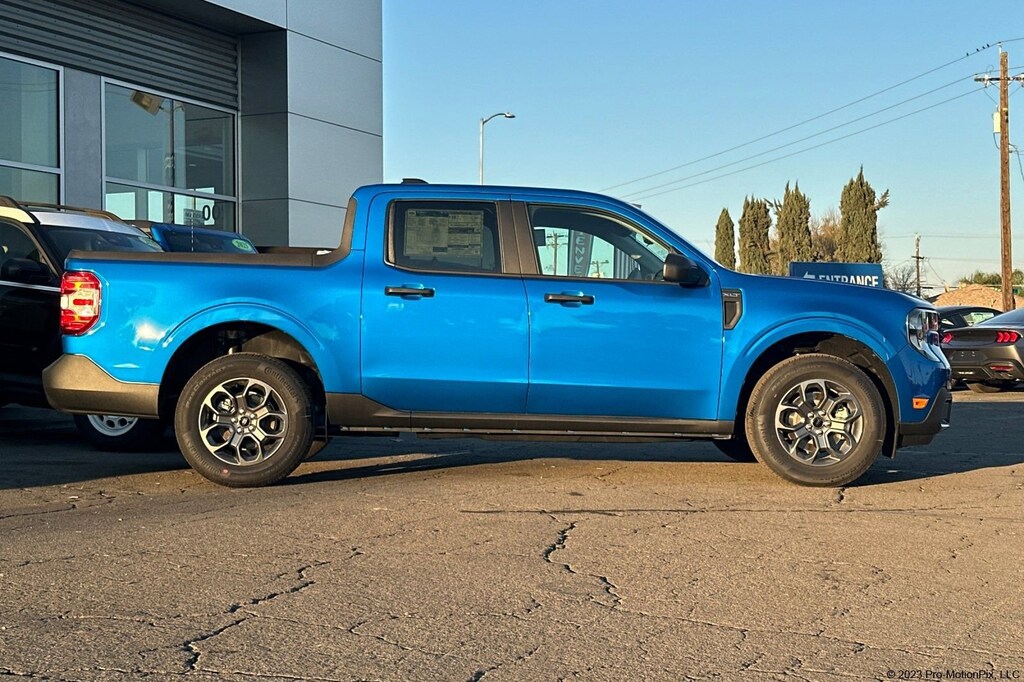 New 2025 Ford Maverick XLT XLT FWD SuperCrew