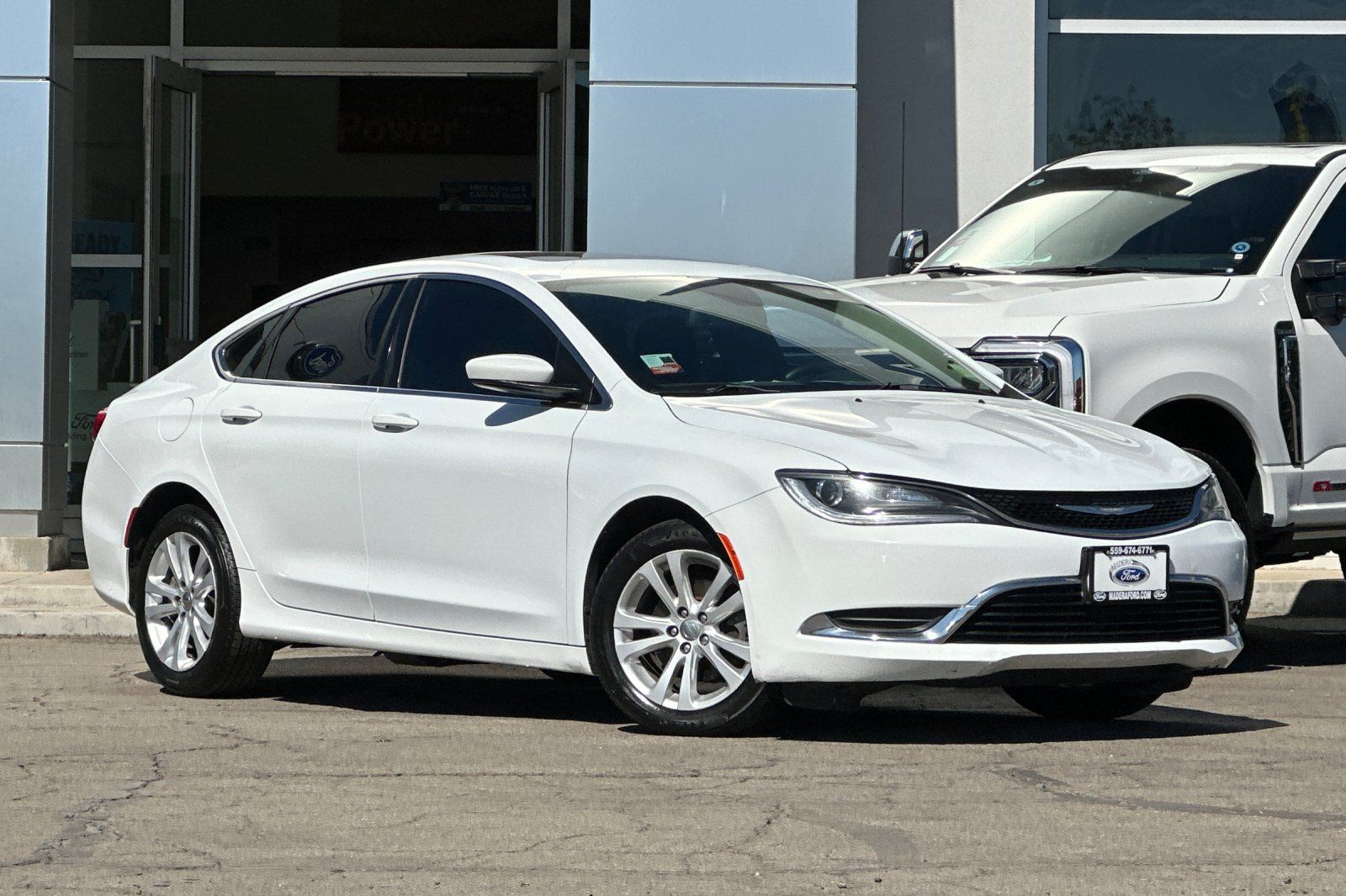 Used 2016 Chrysler 200 Limited with VIN 1C3CCCAB8GN157122 for sale in Madera, CA