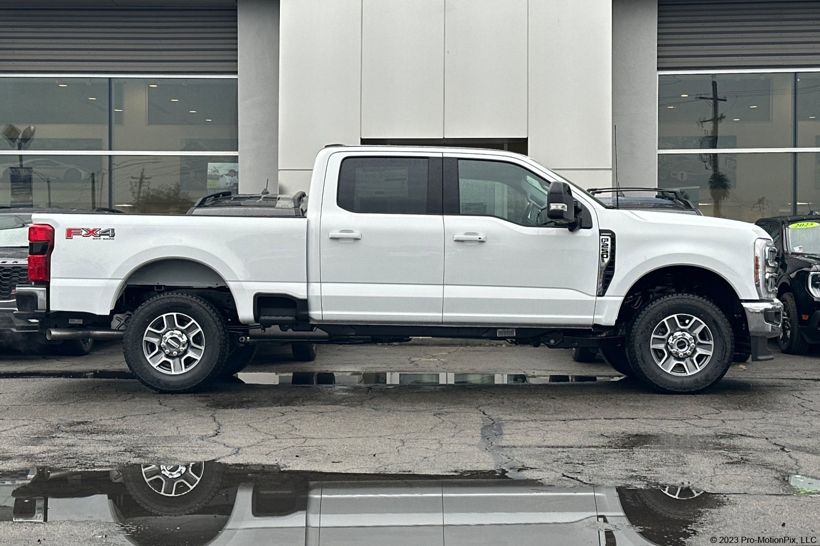 2026 Ford F-250 Lariat photo 3