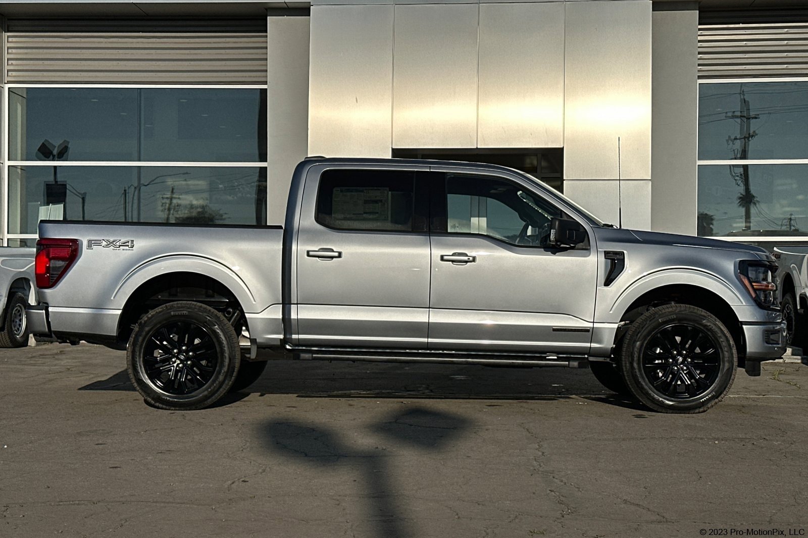 2025 Ford F-150 XLT photo 4