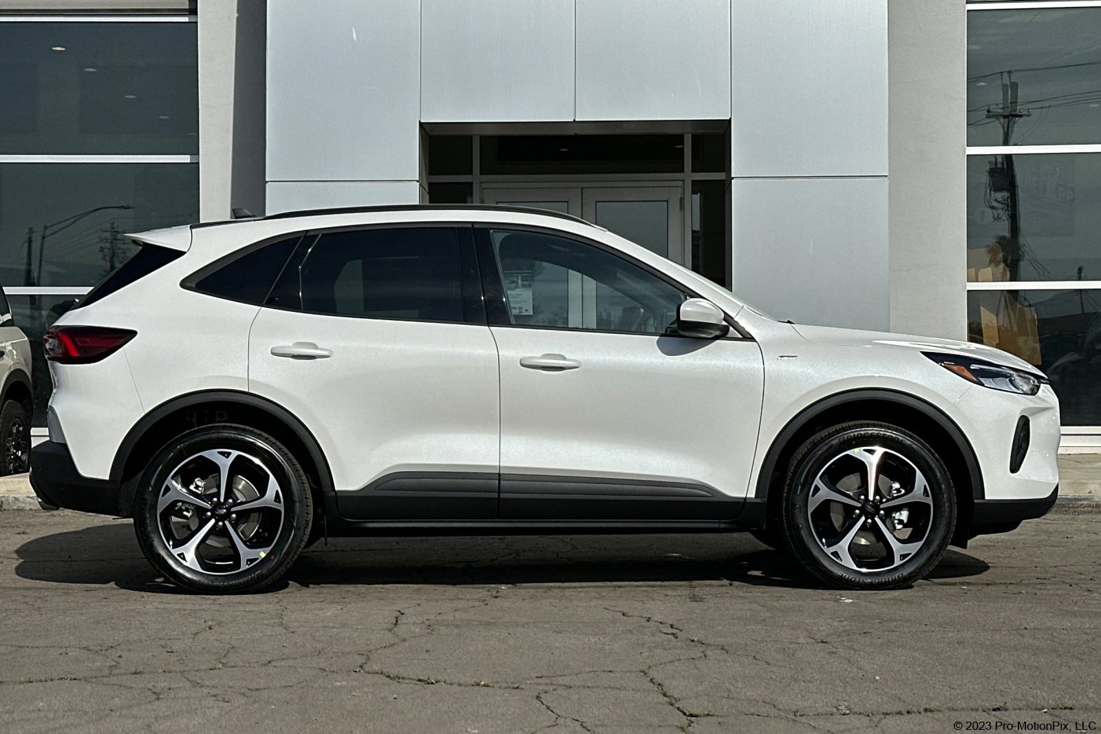 2025 Ford Escape ST-Line Select photo 4