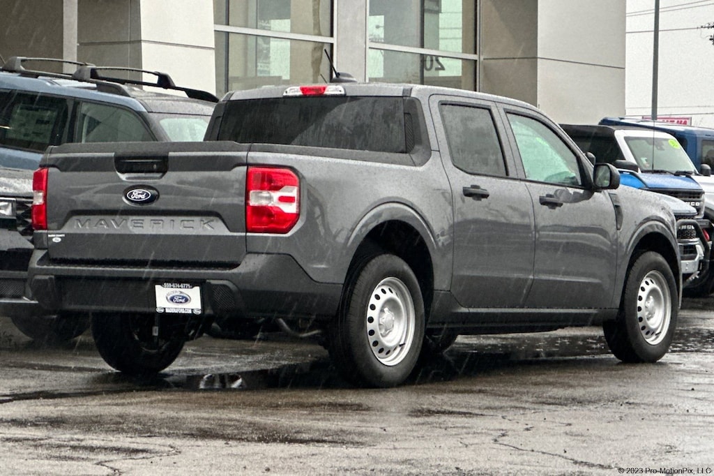 New 2025 Ford Maverick XL XL FWD SuperCrew
