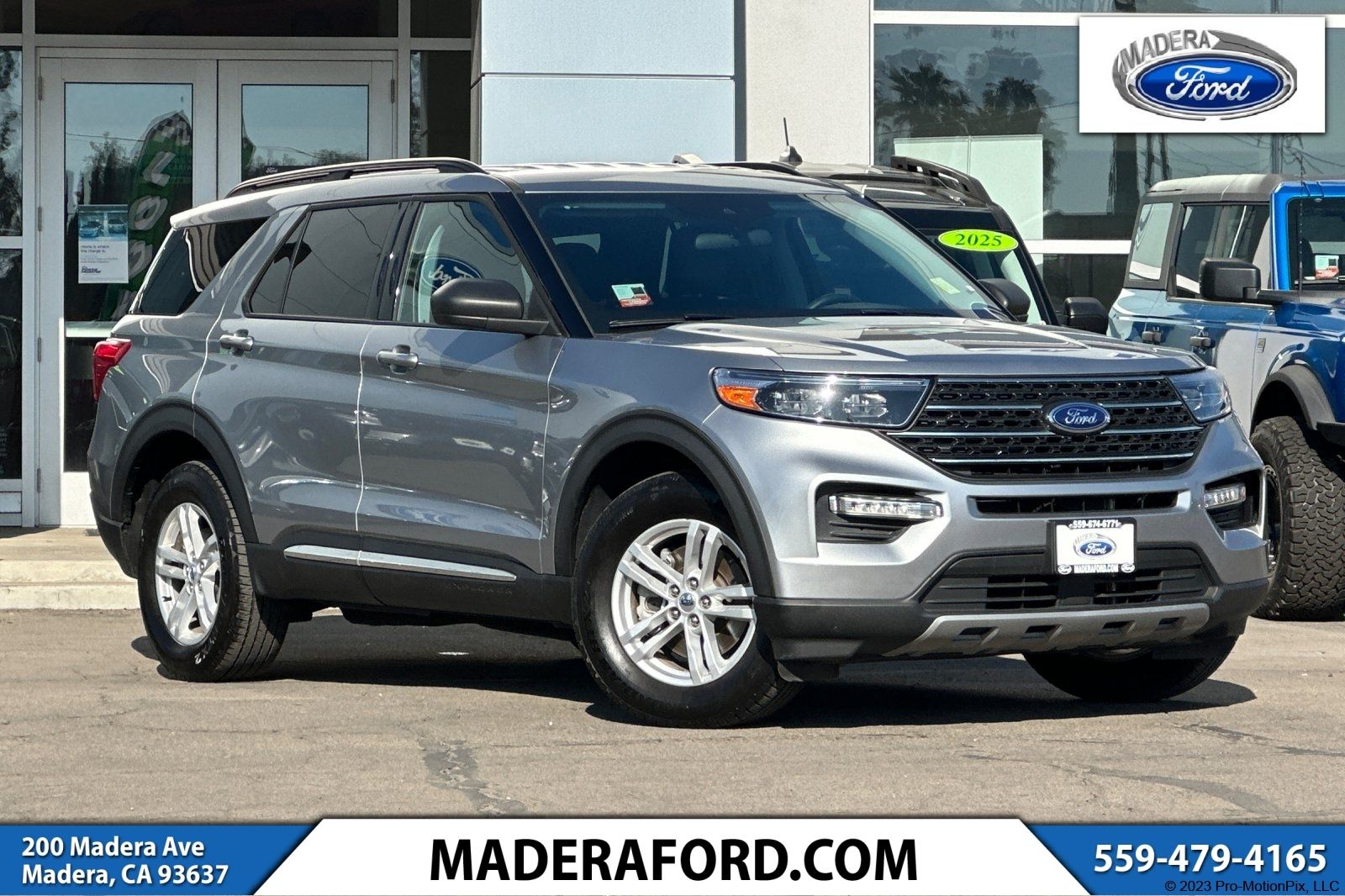 2023 Ford Explorer SUV 