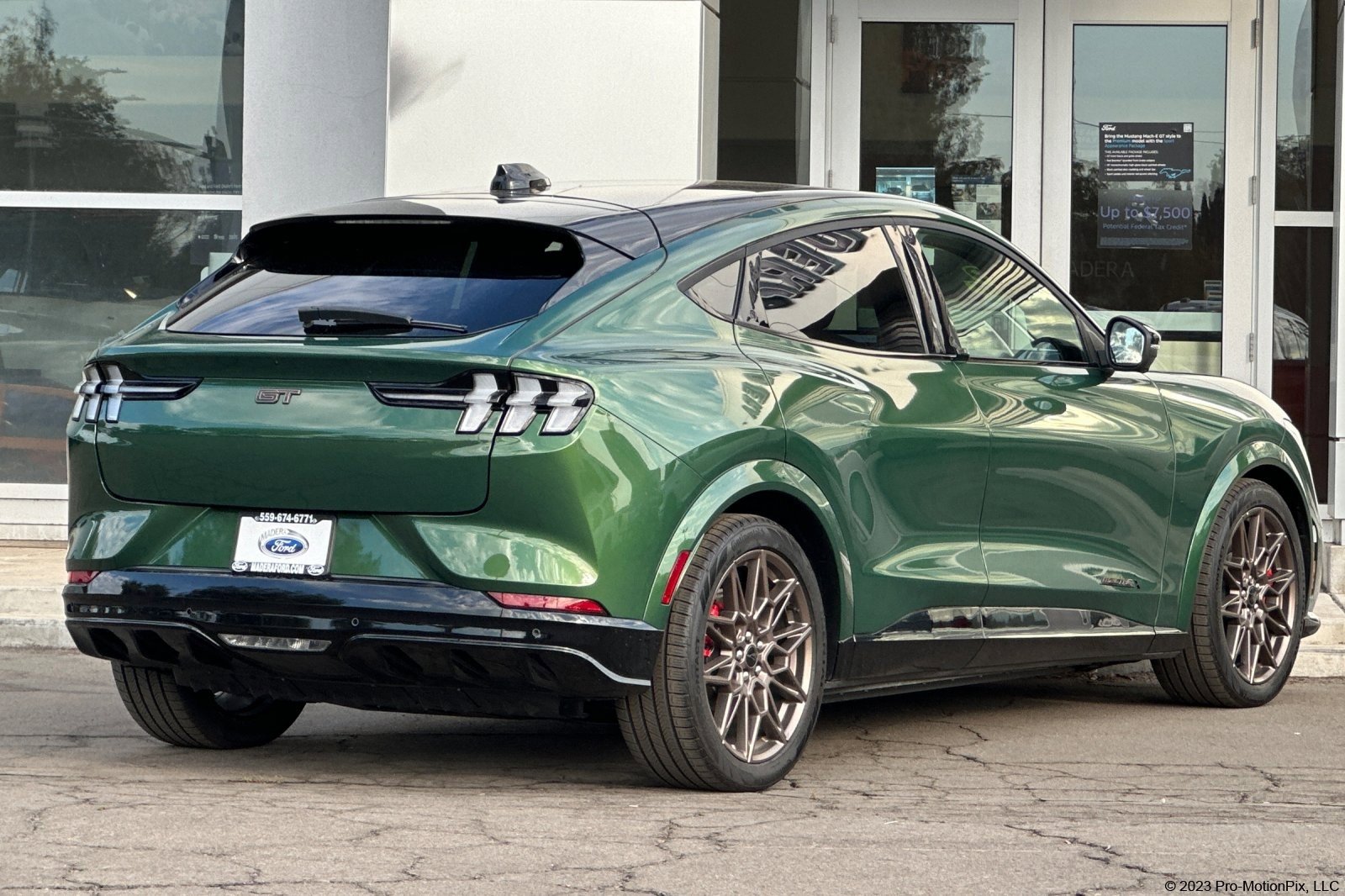 2025 Ford Mustang Mach-E GT photo 3