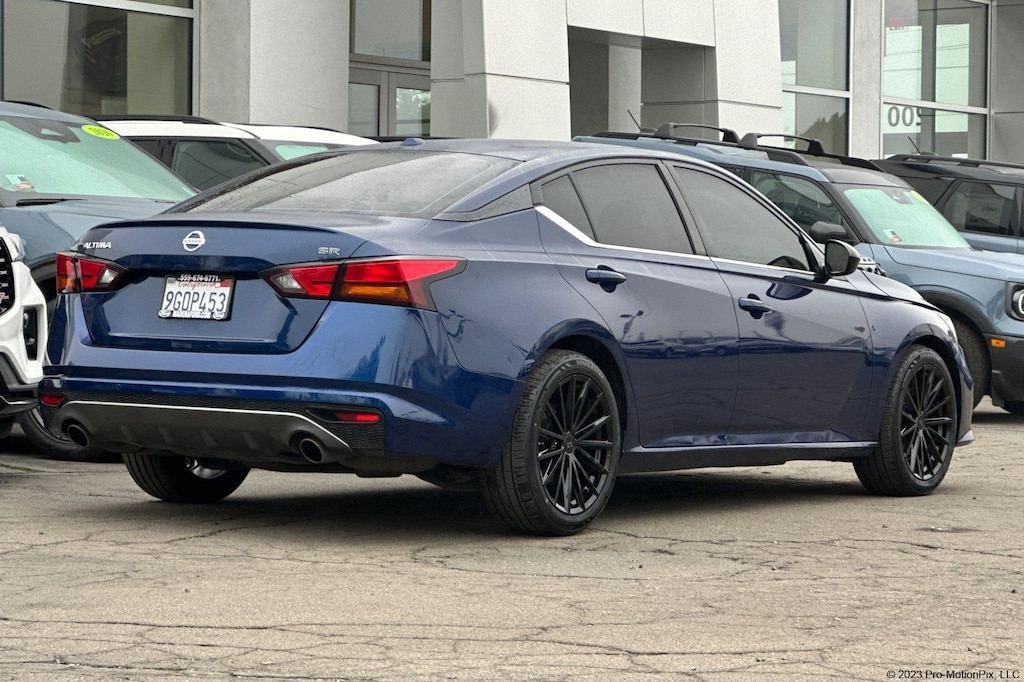 Used 2022 Nissan Altima 2.5 SR Sedan