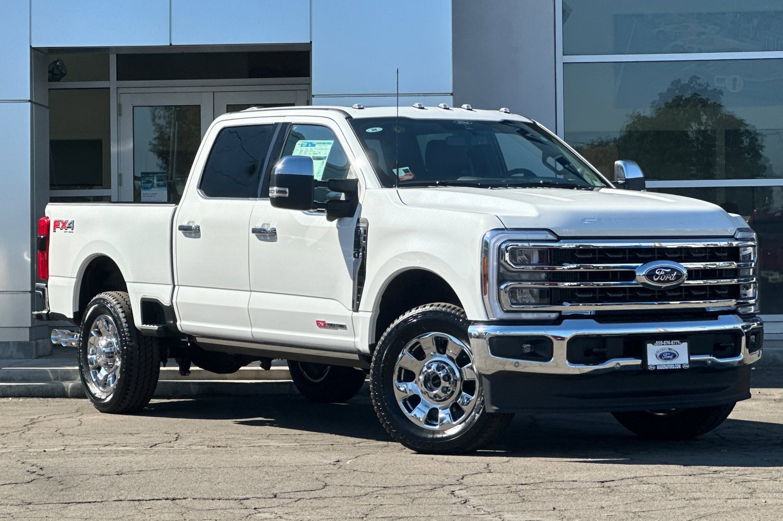 2025 Ford F-350 King Ranch photo 2