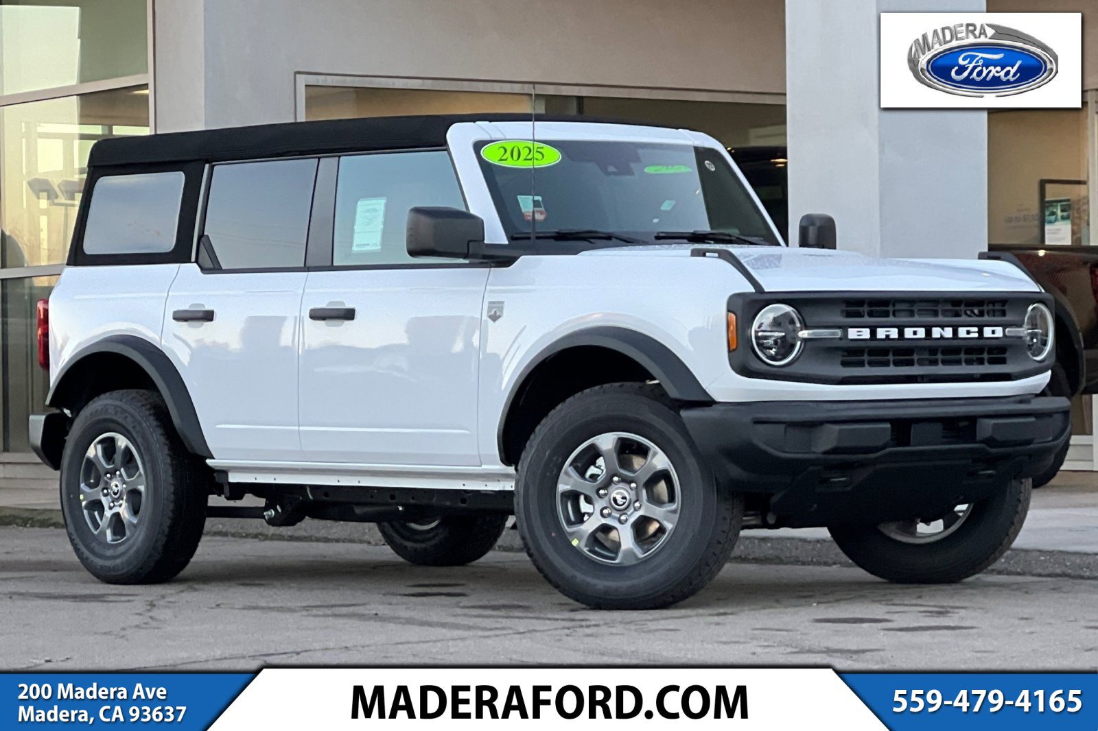 2025 Ford Bronco 4-Door Big Bend's photo