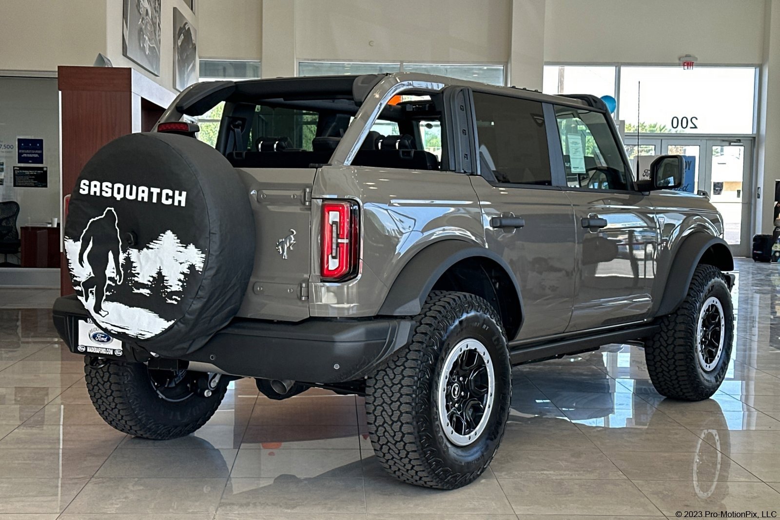 2025 Ford Bronco Badlands photo 4