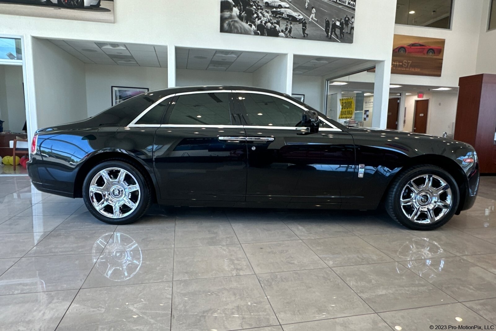 2011 Rolls Royce Ghost RR4 photo 3