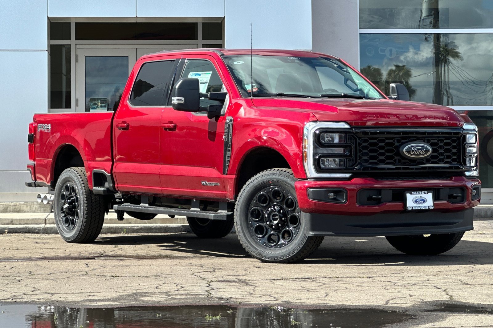 2025 Ford F-250 XLT photo 2