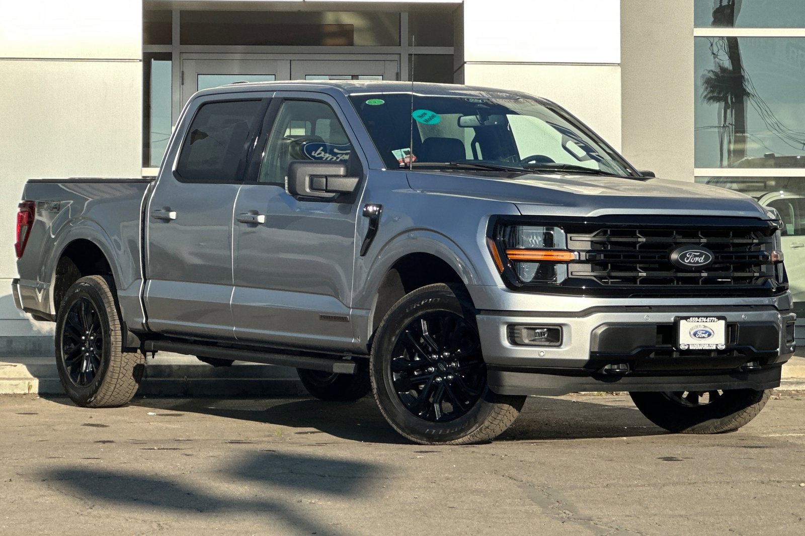 2025 Ford F-150 XLT photo 2