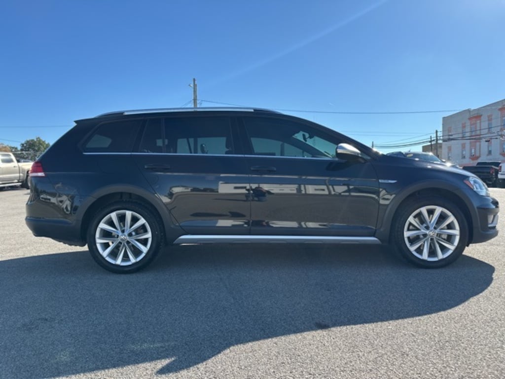 Used 2019 Volkswagen Golf Alltrack TSI S 4MOTION Wagon