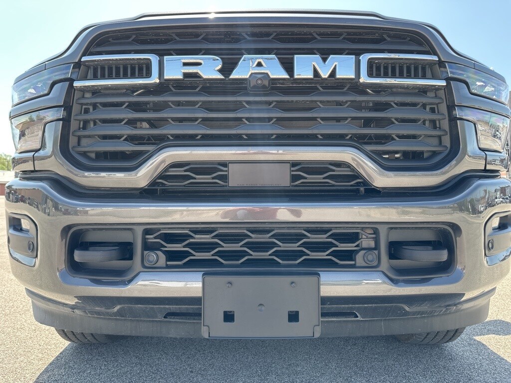 2025 Ram 2500 Big Horn photo 3