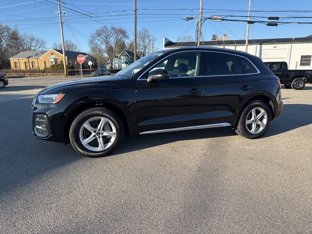 Used 2024 Audi Q5 40 Premium SUV