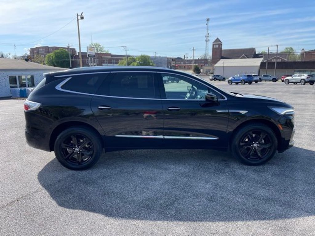Used 2024 Buick Enclave Essence SUV