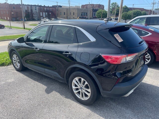 2020 Ford Escape SE photo 3
