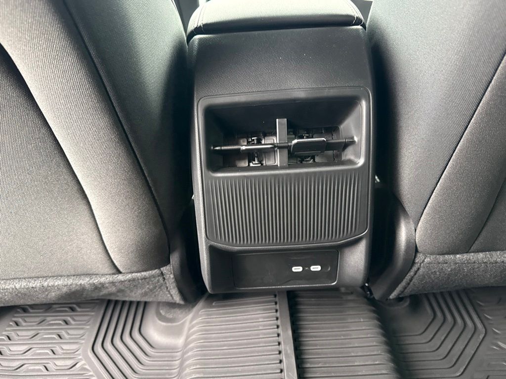 2026 Jeep Cherokee Laredo - Photo 10