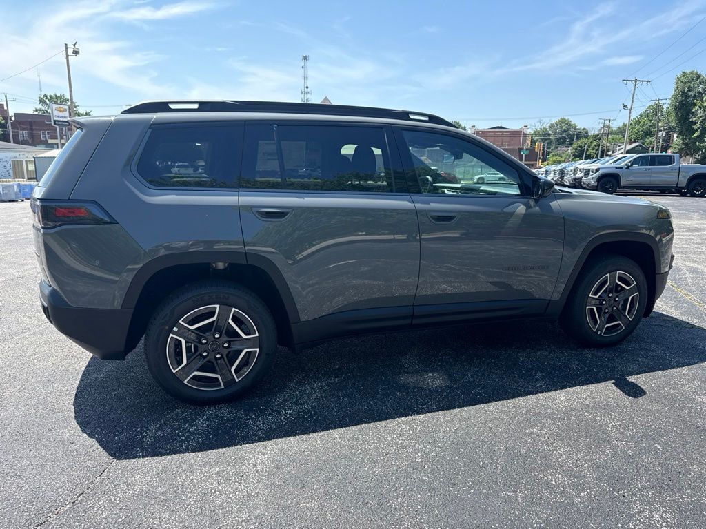 2026 Jeep Cherokee Laredo - Photo 6