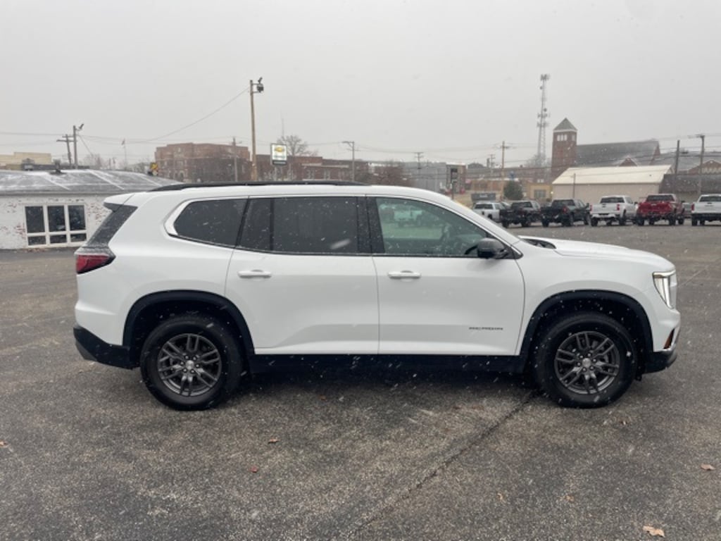 Used 2025 GMC Acadia Elevation SUV