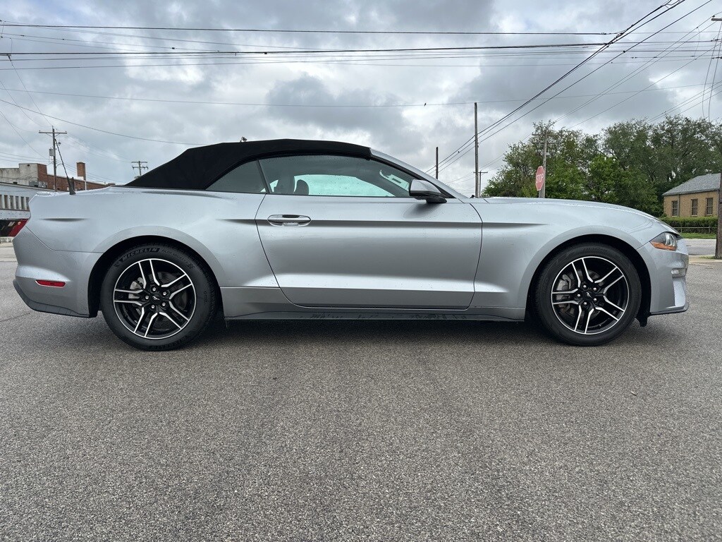 2023 Ford Mustang EcoBoost Premium Convertible photo 4