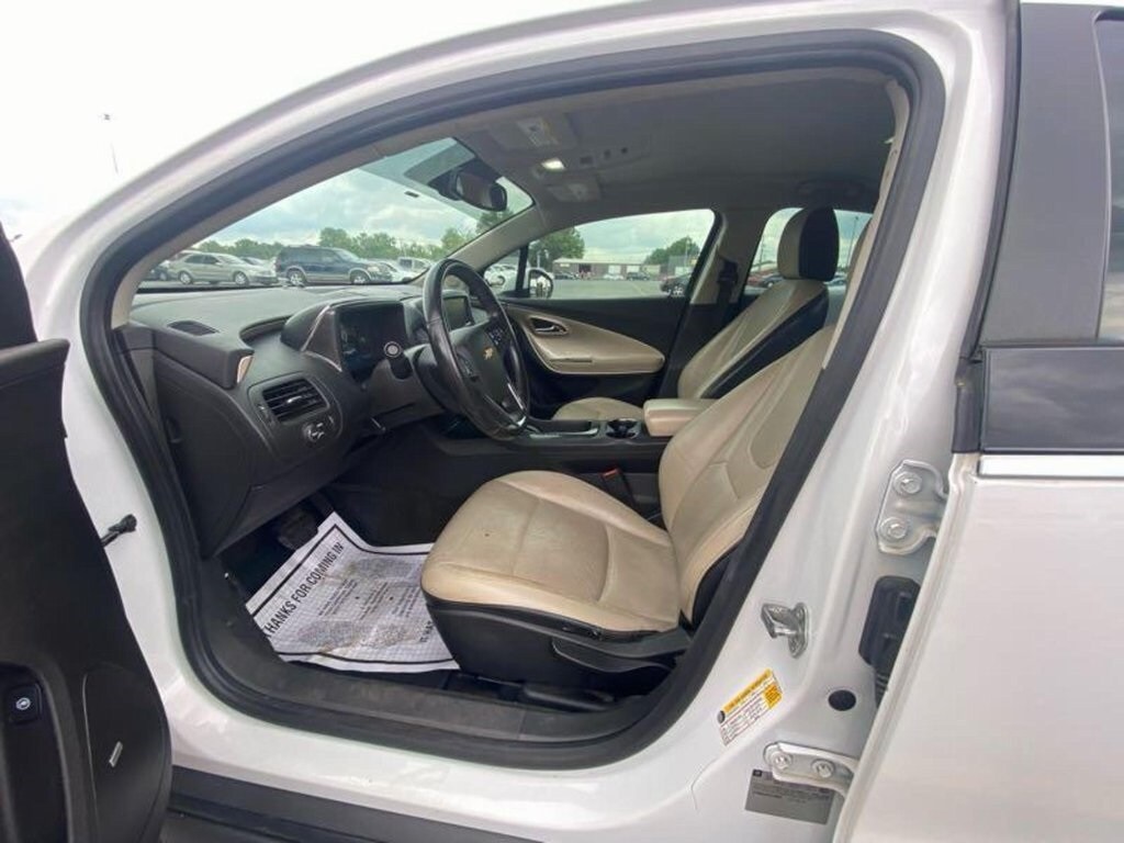 2012 Chevrolet Volt Base photo 3