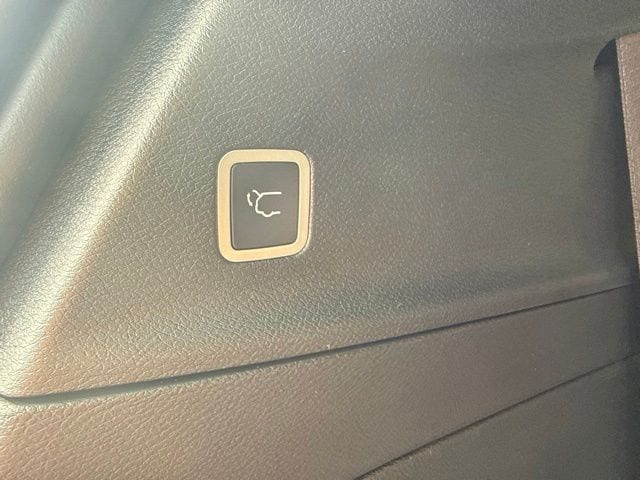 2026 Chrysler Pacifica Select - Photo 6