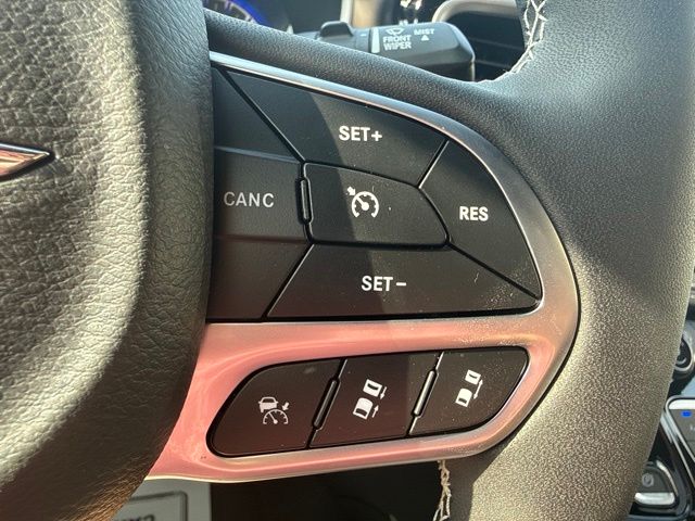 2026 Chrysler Pacifica Select - Photo 37