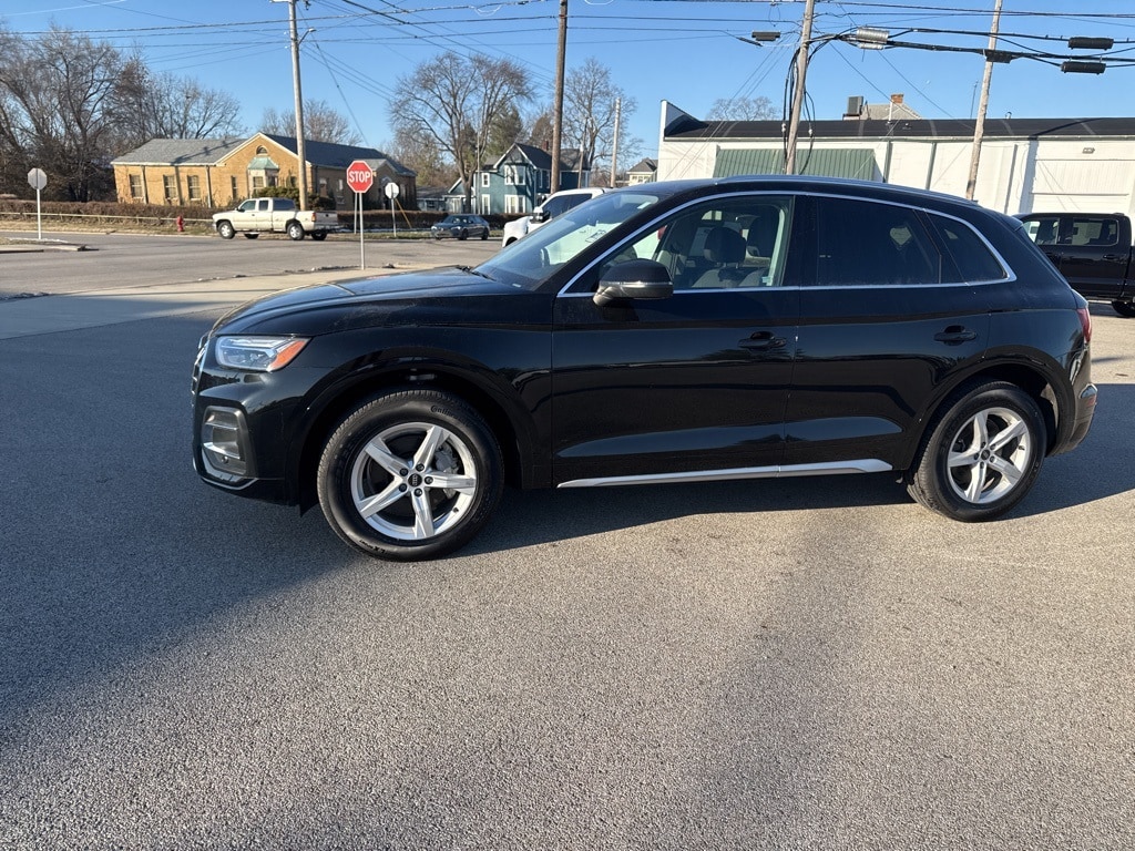 Used 2024 Audi Q5 40 Premium SUV