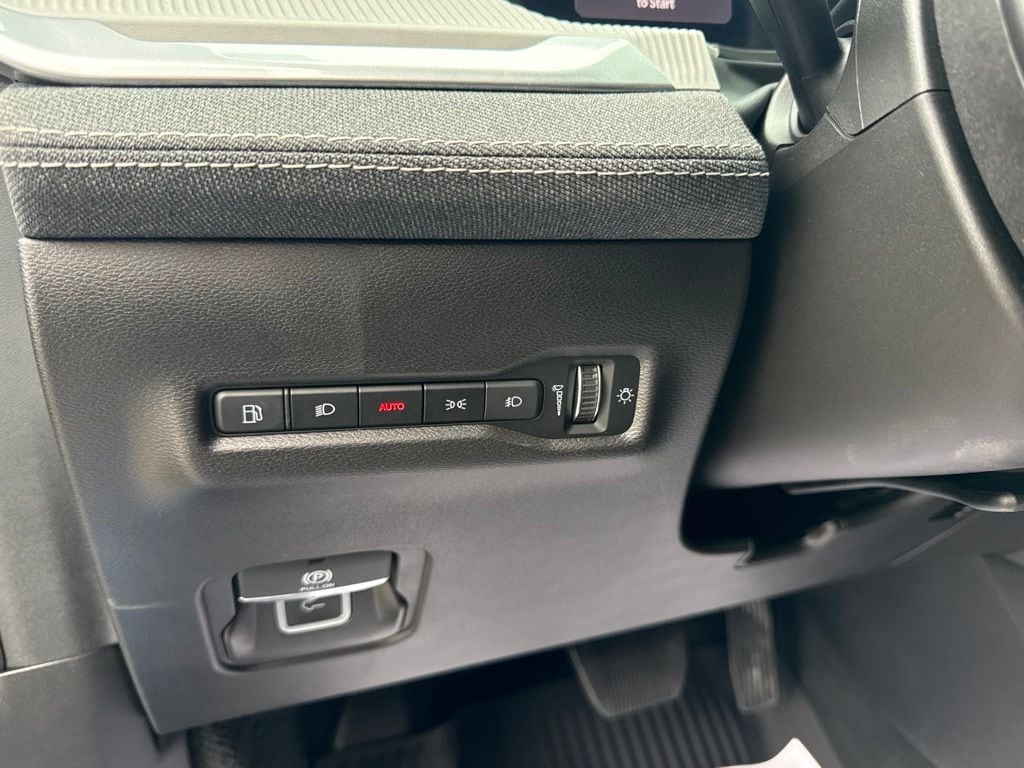 2026 Jeep Cherokee Laredo - Photo 15