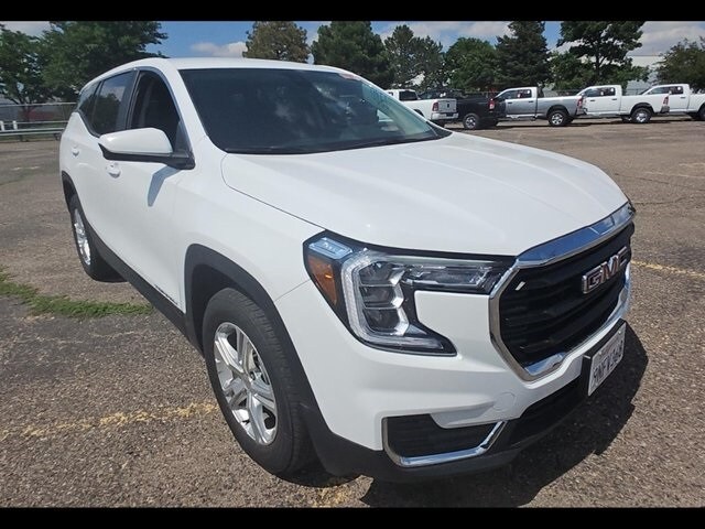 2024 Gmc Terrain SLE photo 3