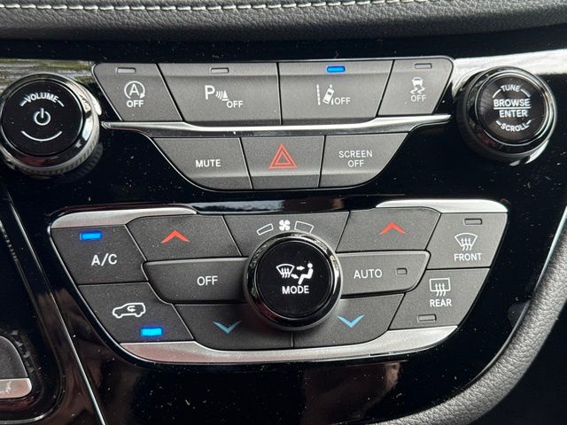 2026 Chrysler Pacifica Select - Photo 26