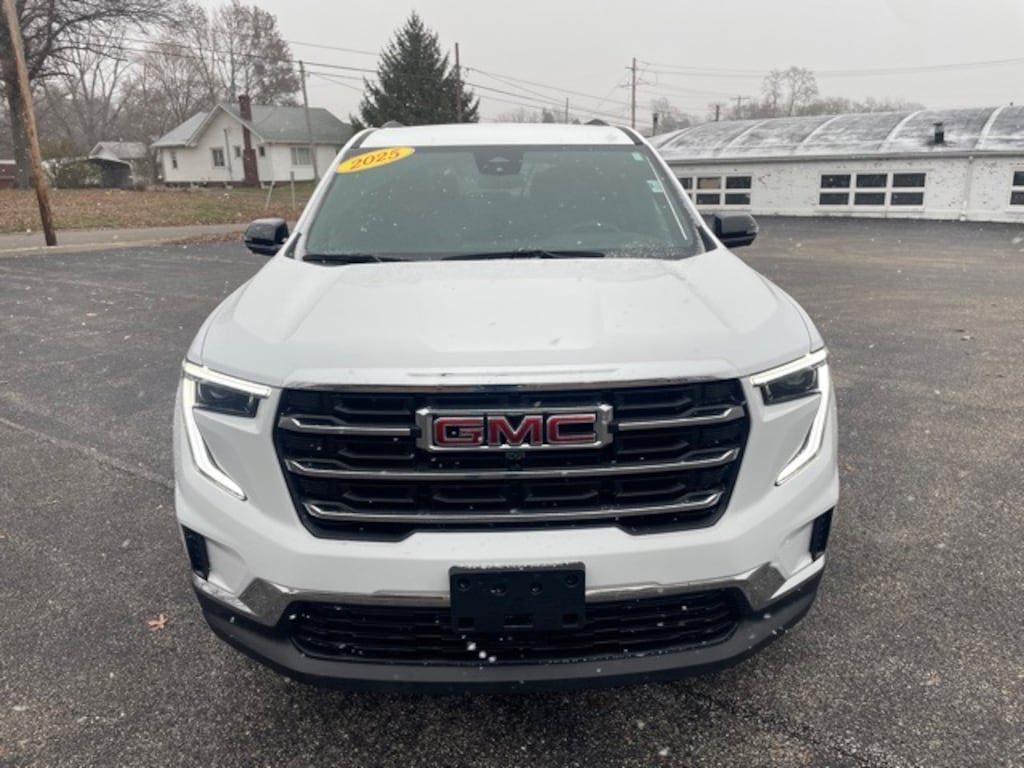 Used 2025 GMC Acadia Elevation SUV