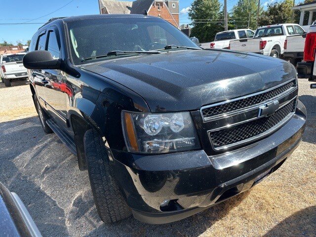 2014 Chevrolet Tahoe LT photo 3