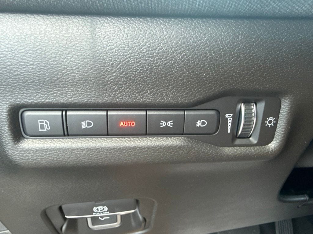 2026 Jeep Cherokee Laredo - Photo 14
