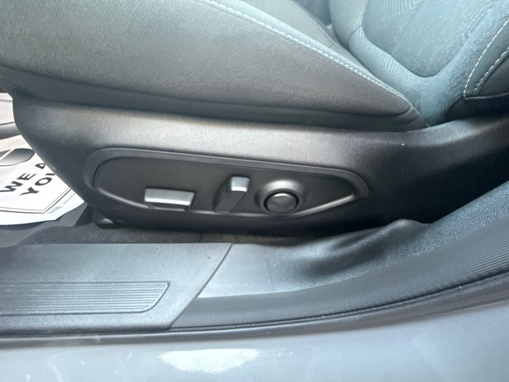 2026 Jeep Cherokee Laredo - Photo 23