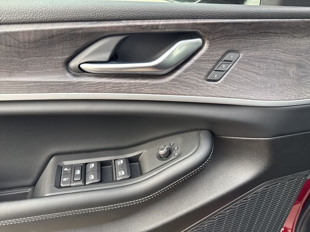 2025 Jeep Grand Cherokee L Limited - Photo 18